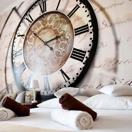 Apartament City, Clock Кросно Екстериор снимка