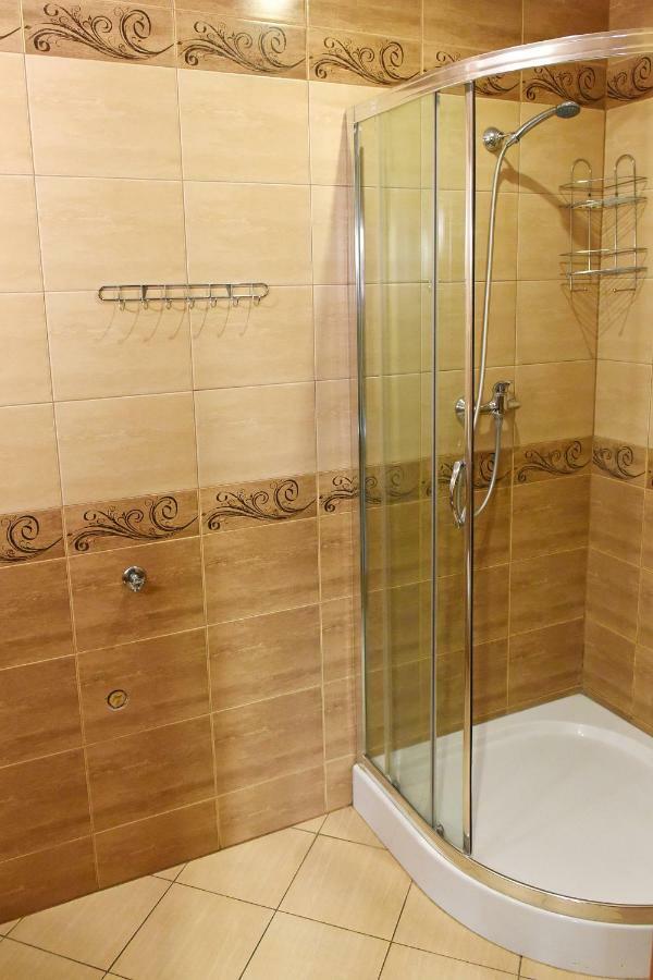 Apartament City, Clock Кросно Екстериор снимка